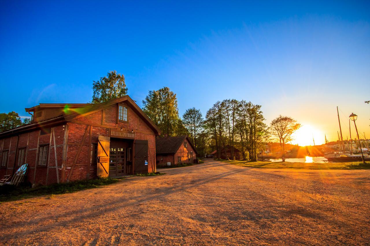 Magasinet Bed & Breakfast Fredrikstad Exterior foto